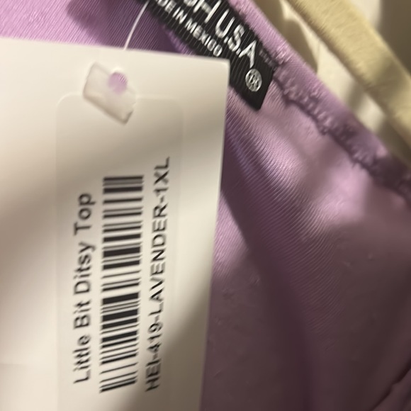 Lavender 1xl heimish USA top with dots on the front and back - Picture 6 of 6